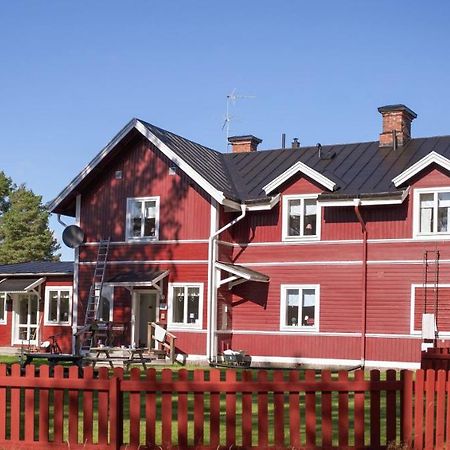 Furudals Vandrarhem Och Sjoecamping Экстерьер фото