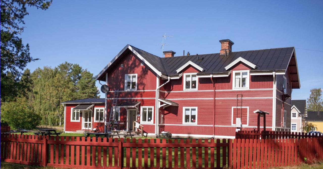 Furudals Vandrarhem Och Sjoecamping Экстерьер фото